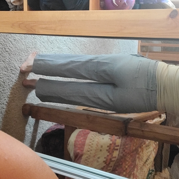 Zara cropped pants. White and black. Sz xs. - Picture 3 of 5